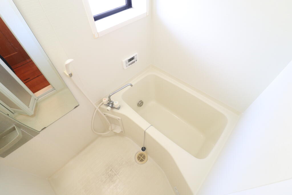 バス・シャワールーム　浴室です☆