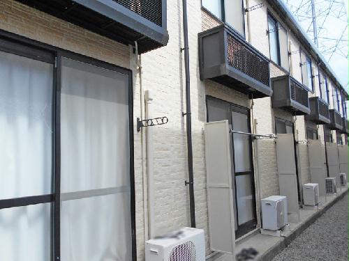 バルコニー　備品や設備仕様は号室等により異なります。現地をご確認下さい。