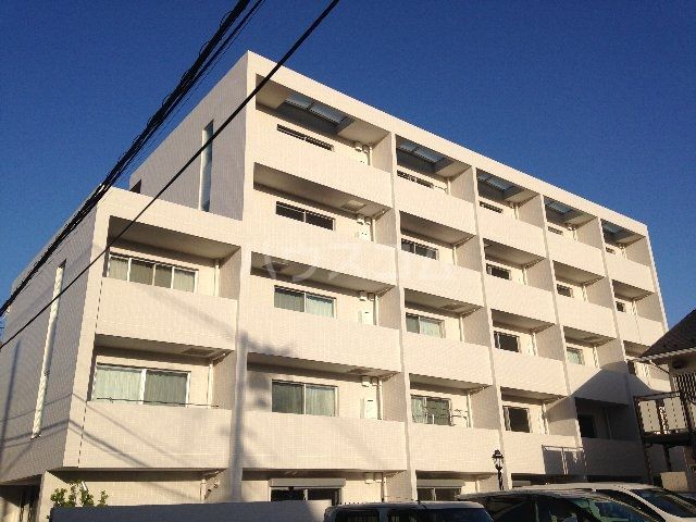 川崎市多摩区宿河原のマンションの建物外観