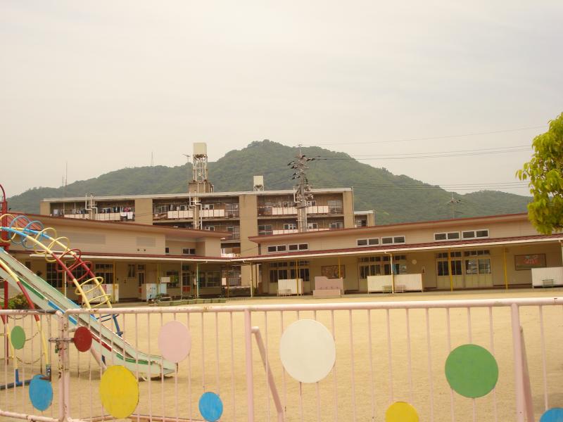 【福山市山手町のアパートの幼稚園・保育園】