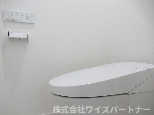 トイレ　タンクレストイレ新品交換