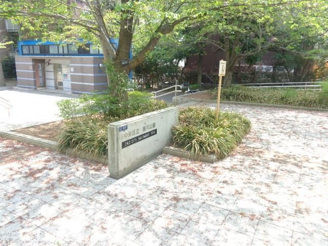 【中央区日本橋茅場町のマンションの公園】