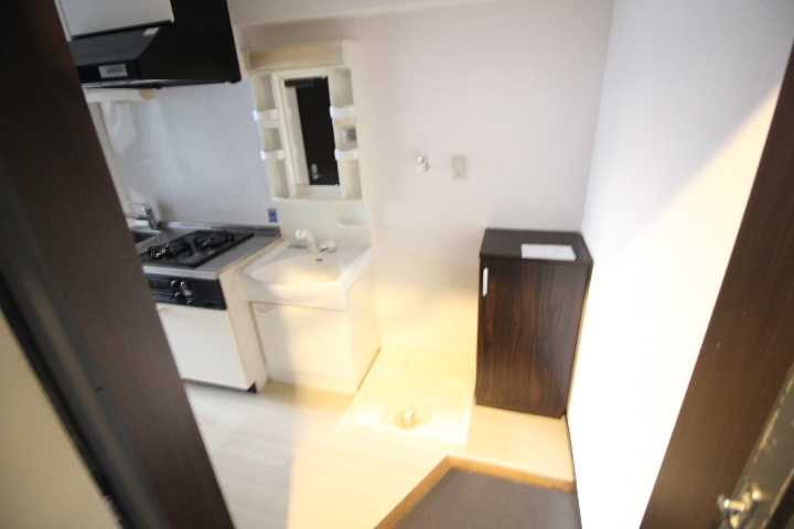 玄関　玄関に収納あります