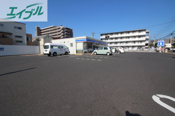 コンビニ　ローソン岡山野田店（コンビニ）まで71m