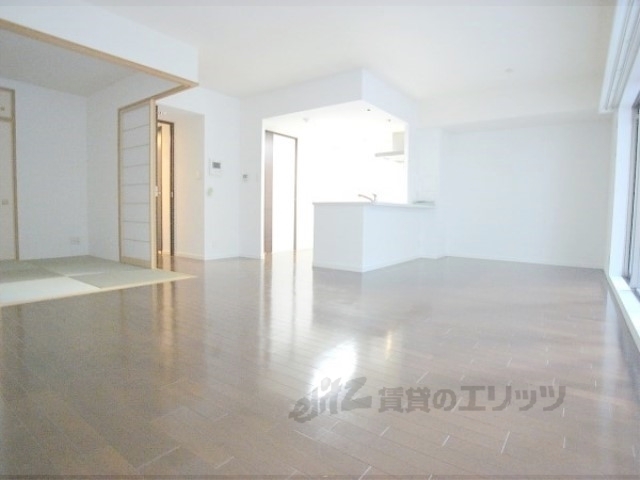 居室・リビング　リビング