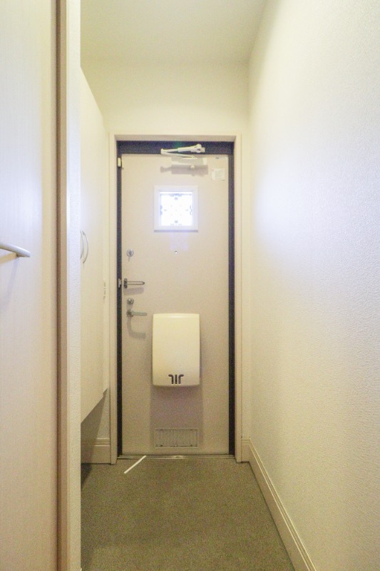 玄関　図面と現状に相違がある場合には現状を優先