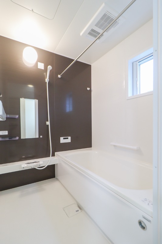 バス・シャワールーム　図面と現状に相違がある場合には現状を優先