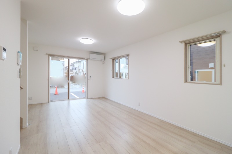 居室・リビング　図面と現状に相違がある場合には現状を優先