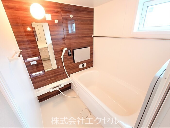 バス・シャワールーム　追い焚き付きです