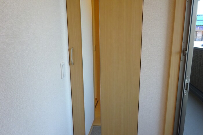 玄関　姿見付シューズボックス