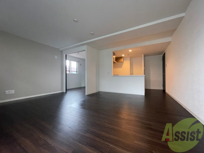 居室・リビング　広くてキレイなお部屋が広がっていて、充実した生活が送れそう。