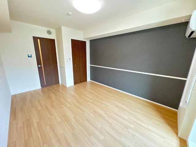 居室・リビング　室内