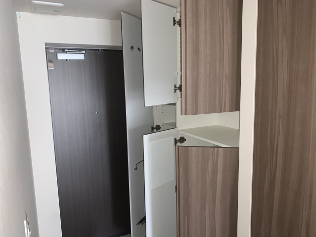 玄関　同物件別室です。