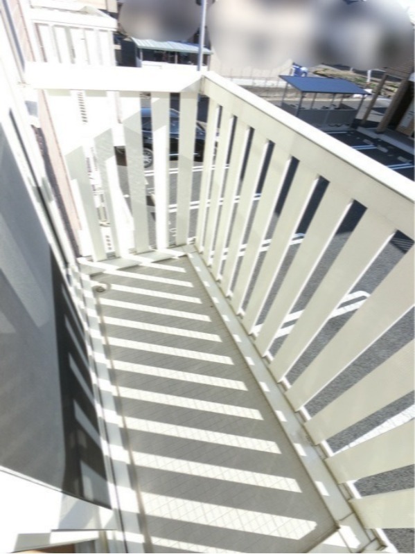 バルコニー　図面と現状に相違がある場合には現状を優先