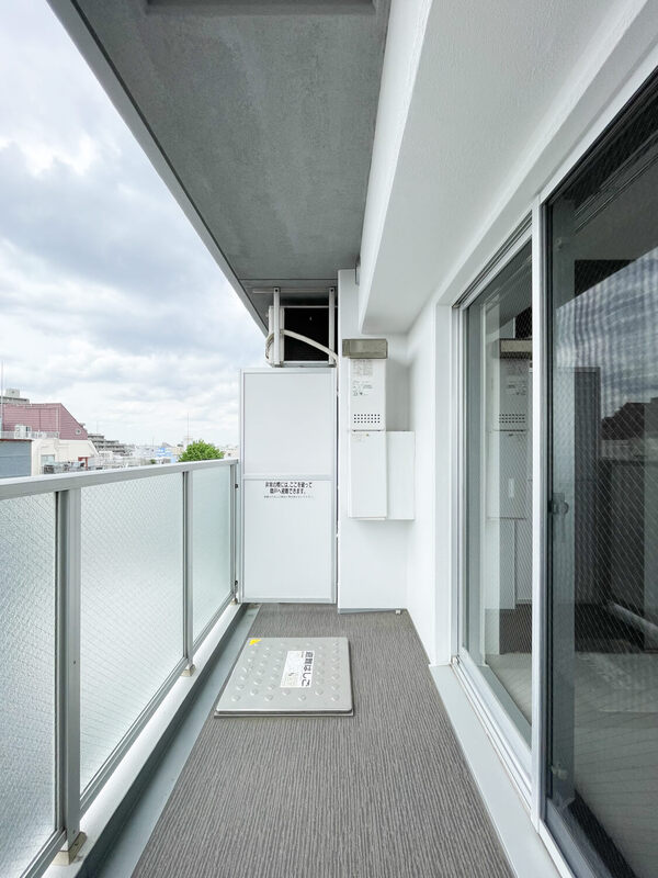 バルコニー　※同物件、別部屋になります。
