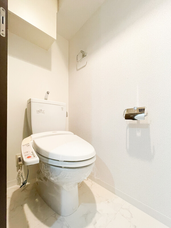 トイレ　※同物件、別部屋になります。