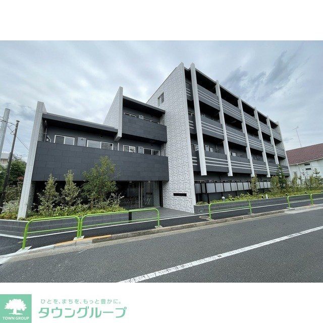 建物外観　駐車場