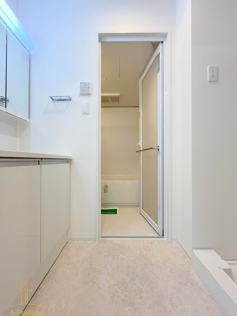 洗面設備　スプランディッド難波WESTII