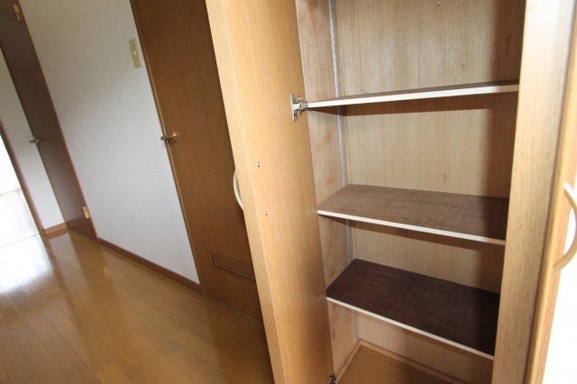 収納　シューズボックス