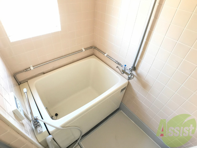 バス・シャワールーム　疲れた一日はお風呂でゆっくりしたいものですね。