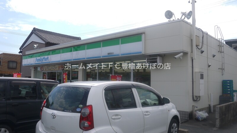 コンビニ　ファミリーマート豊橋旭店（コンビニ）まで736m