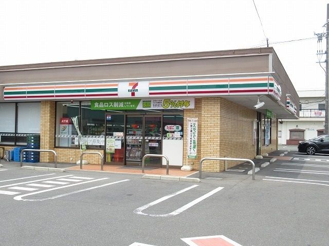 コンビニ　セブンイレブン防府緑町店（コンビニ）まで300m