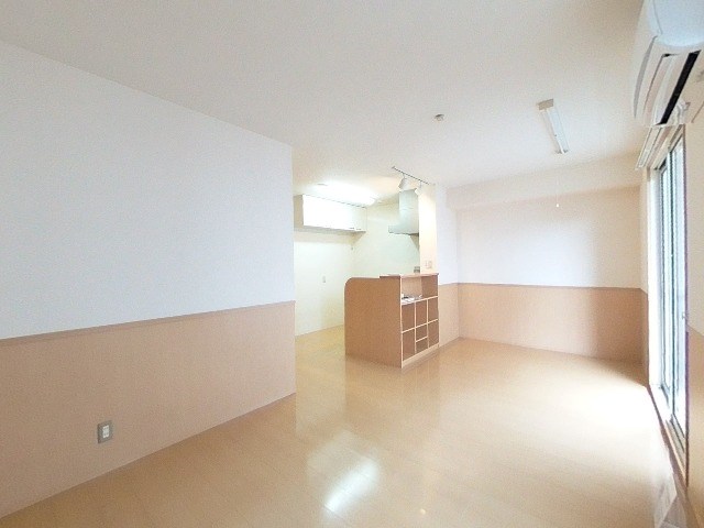 居室・リビング　別部屋参考写真