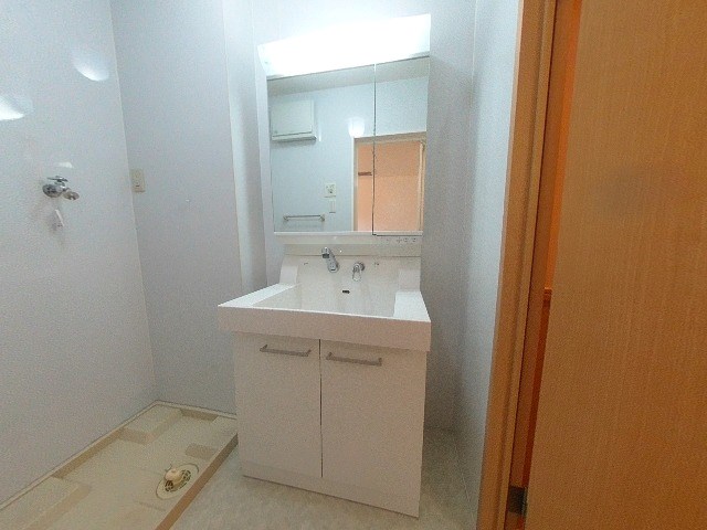 洗面設備　別部屋参考写真