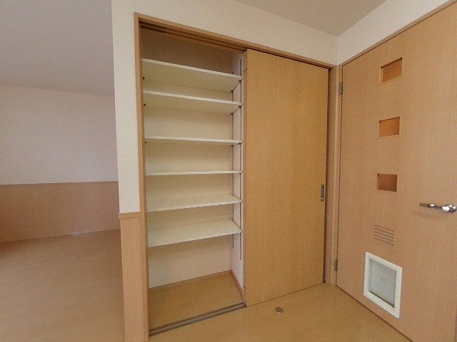 収納　別部屋参考写真