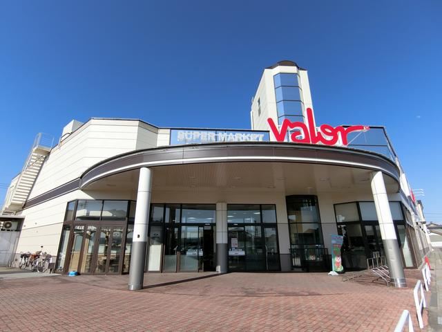 スーパー　バロー（スーパー）まで800m