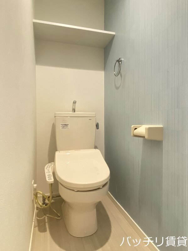 トイレ　画像は同型タイプの為現状を優先致します。