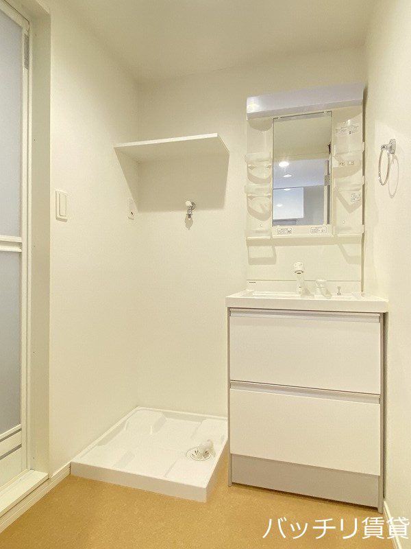 洗面設備　画像は同型タイプの為現状を優先致します。