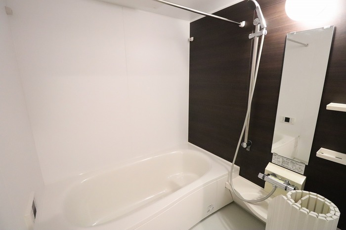 バス・シャワールーム　一坪タイプ浴室（浴室換気乾燥機付き）