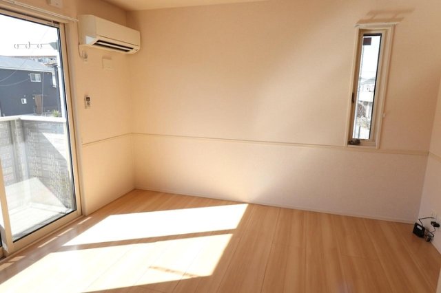 居室・リビング　リビング（エアコン付き）