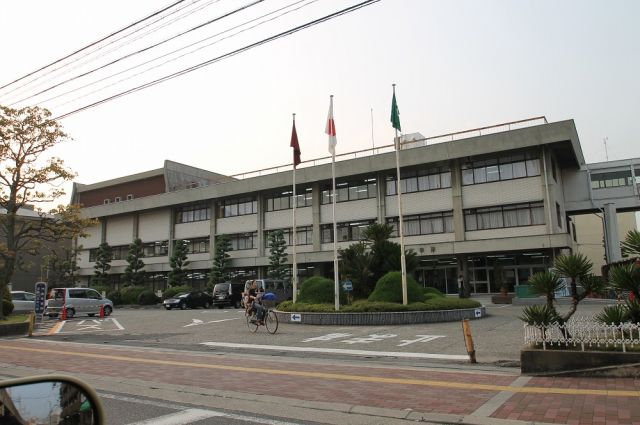 役所　門真市役所（役所）まで1375m