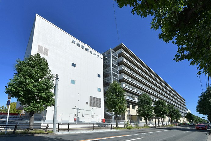病院　名古屋市立大学医学部附属東部医療センター（病院）まで804m