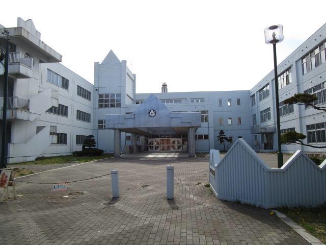 中学校　帯広市立帯広第五中学校（中学校）まで530m