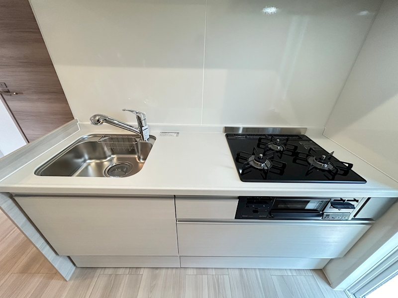 キッチン　※別物件参考写真