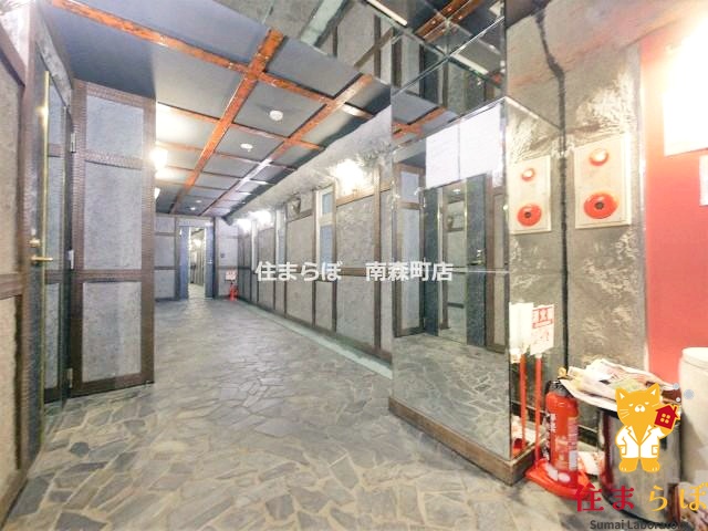 ロビー　「暮らしの設計図は、ここから始まります。」