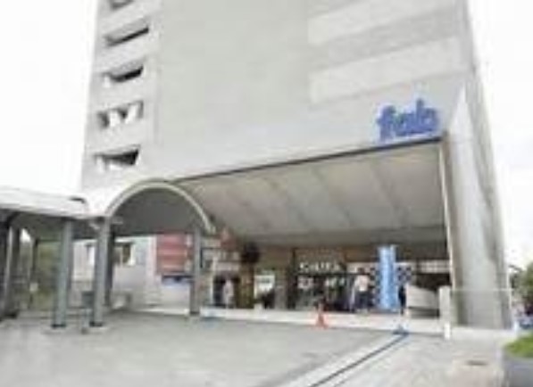 ショッピングセンター　fab南大沢（ショッピングセンター）まで742m