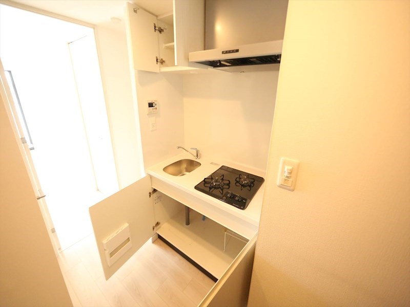 キッチン　システムキッチン（ガス2口コンロ付）