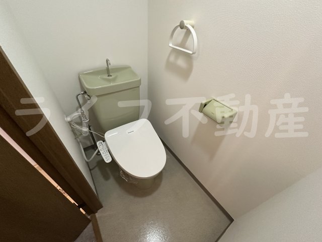 トイレ　清潔感のあるトイレです