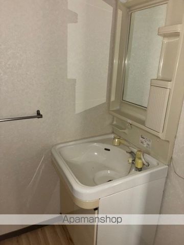 アーヴェイン古泉A棟の内装写真