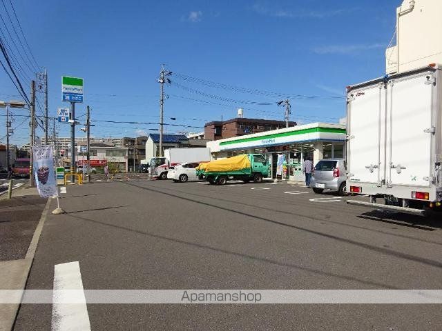 その他　ファミリーマート江向町三丁目店（その他）まで130m