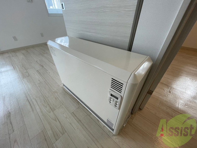 その他　電気暖房です。寒い冬もこれで乗り切りましょう！