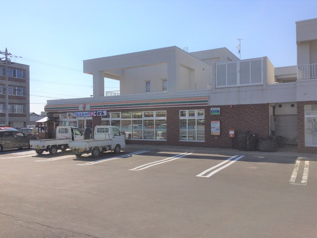 コンビニ　セブンイレブン上川風連店（コンビニ）まで280m