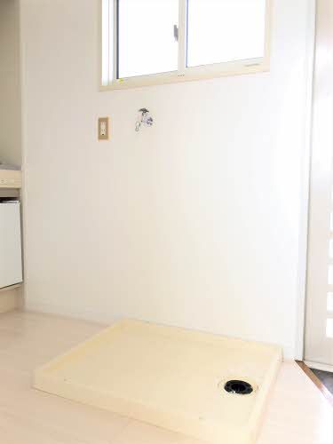 洗面設備　室内洗濯機置き場