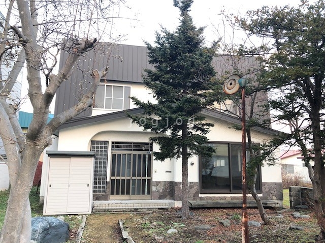 2条東8丁目戸建の建物外観