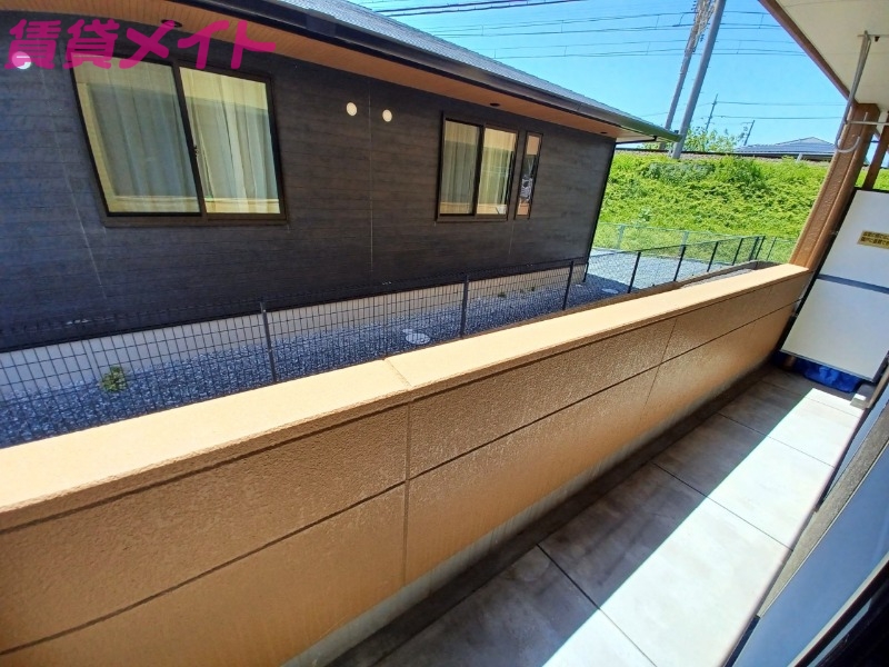 バルコニー　同物件別部屋のお写真です。