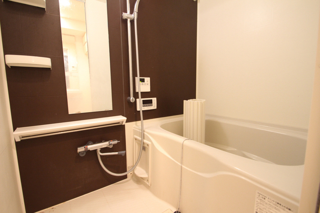 バス・シャワールーム　※別室の参考写真の為、現況優先です。